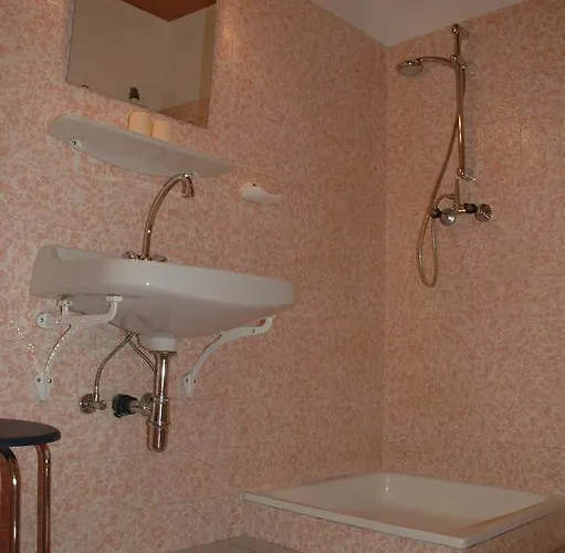 Romantikhaus Hufschmiede 3* إنغليهارتزيل