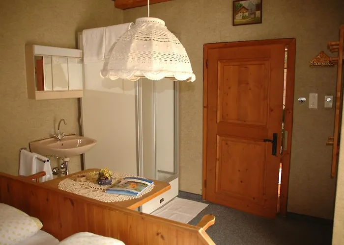 Romantikhaus Hufschmiede 3* إنغليهارتزيل