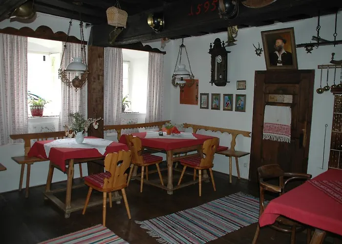 بيت ضيافة Romantikhaus Hufschmiede إنغليهارتزيل