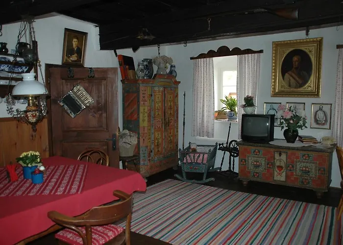 Romantikhaus Hufschmiede 3* إنغليهارتزيل